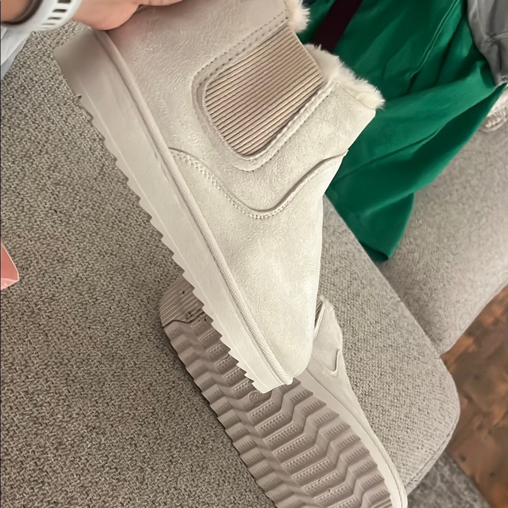 SHEIN Cream Ankle Boots with Elastic Collar